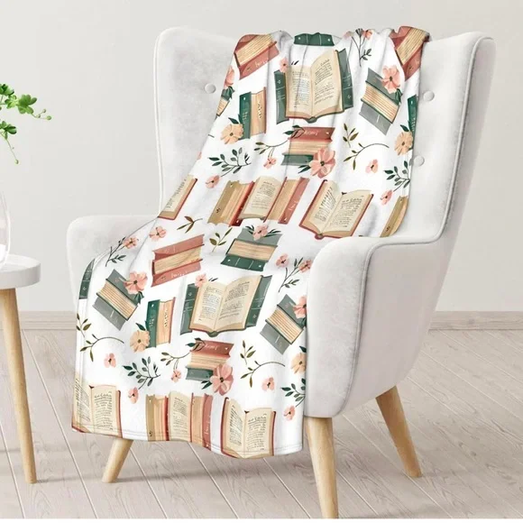 Book Lovers Blanket - Picture 2 of 6